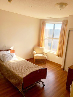 A basic room in a Grace Manor floor.
